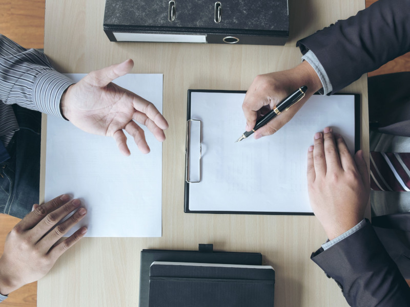 行政書士の相談が有料になるケース