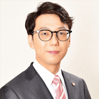 ストラーダ社会保険労務士法人代表